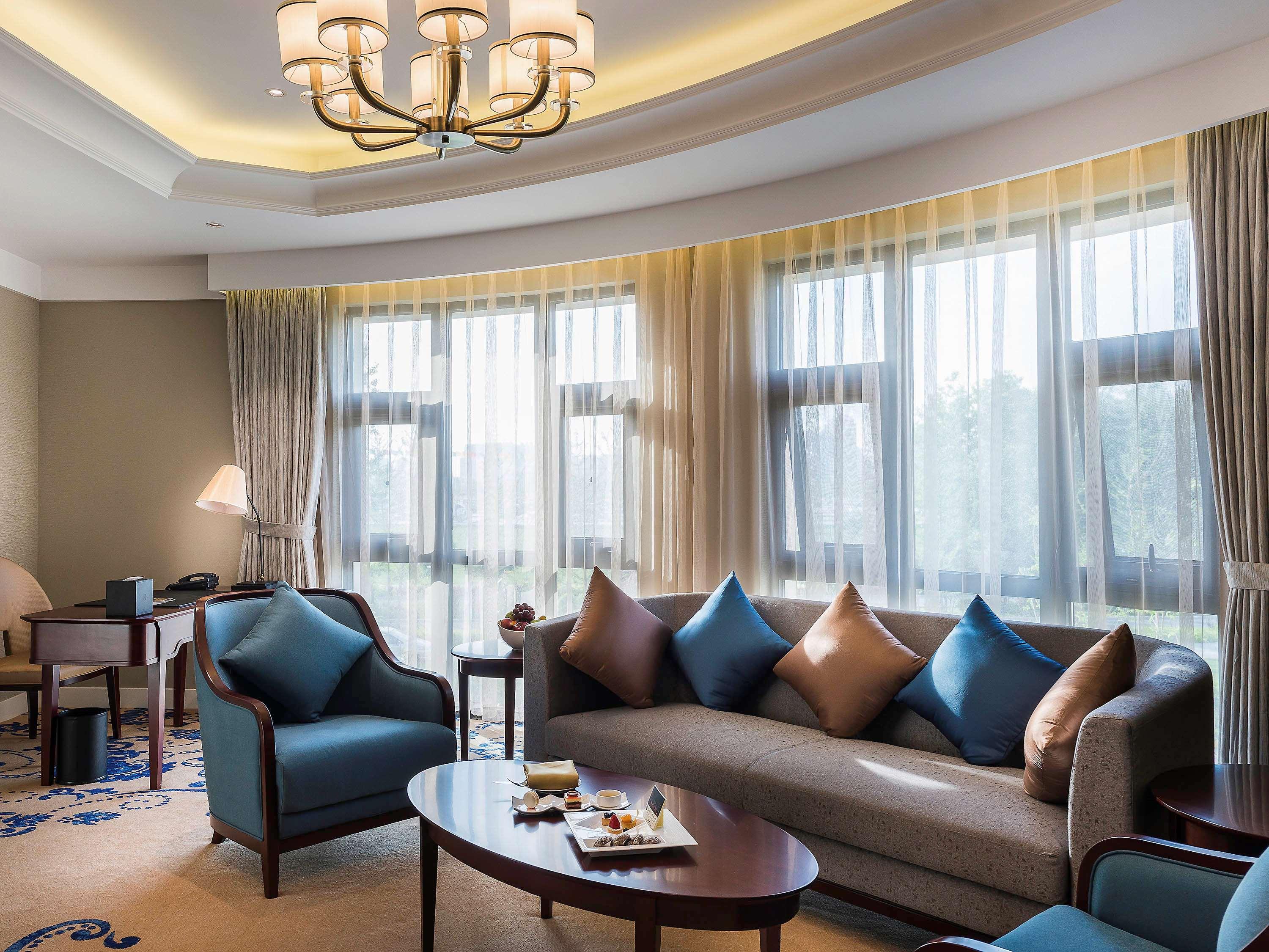 Pullman Tangshan Bagian luar foto